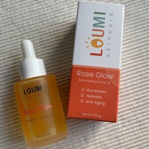LOUMI Skincare Rose Glow Face Oil
Moisturizing Botanical Face Oil